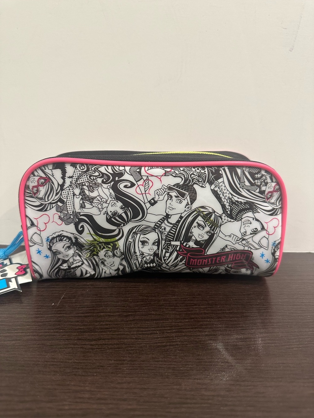 Monster High Pencil Case - Makeup - Cosmetic Case. RARE & HTF. New With Tags!